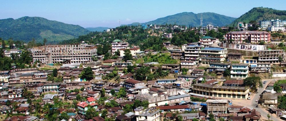 Central view of Mon Town.